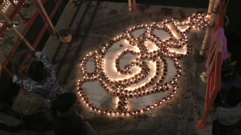 वाराणसी में देव दीपावली की ऐसी है तैयारी, गंगा घाट पर होगा 3D शो, जगमगाएंगे 10 लाख दीये UPTak