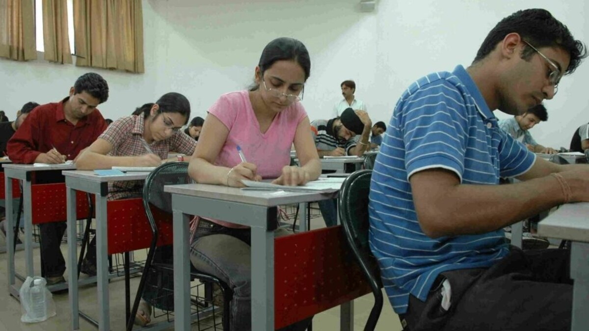 लखनऊ: हिंदी में होगी इंजीनियरिंग की पढ़ाई, किताबों के अनुवाद के साथ तैयारियां तेज, जानिए UP Tak