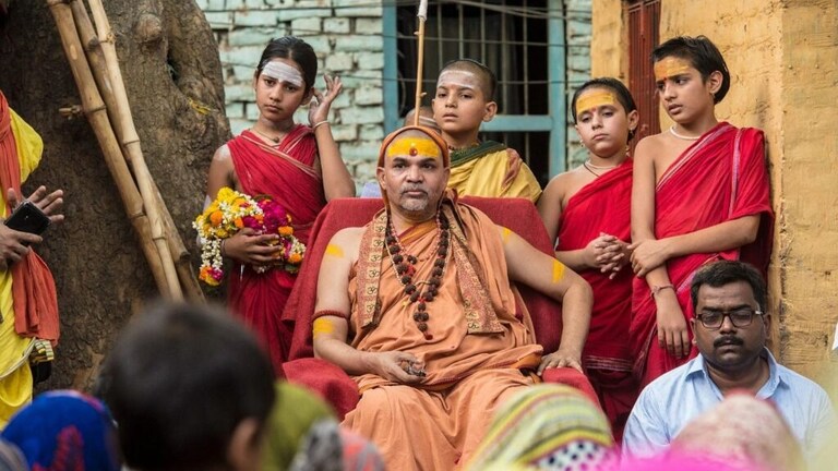 वाराणसी: मुश्किल में शंकराचार्य अविमुक्तेश्वरानंद, कोर्ट ने दिया संपत्ति कुर्की का आदेश UP Tak