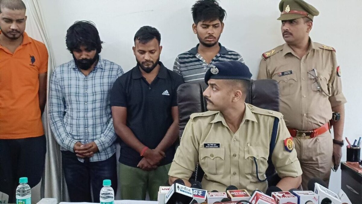 नोएडा: होटल में रूम बुक कर लगा देते थे कैमरा, फिर खेलते थे ब्लेकमेलिंग का खेल, ऐसे उठा राज UP Tak