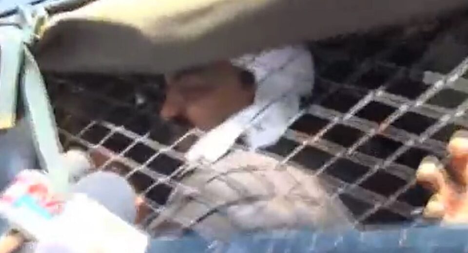 पेशी के दौरान अतीक अहमद ने की CM योगी की तारीफ, कहा- वह बहादुर और ईमानदार मुख्यमंत्री हैं UP Tak