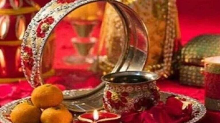 गोरखपुर में प्रेमी के साथ मिल पति को मारने की आरोपी मुस्लिम महिला रख रही करवा चौथ का व्रत UP Tak