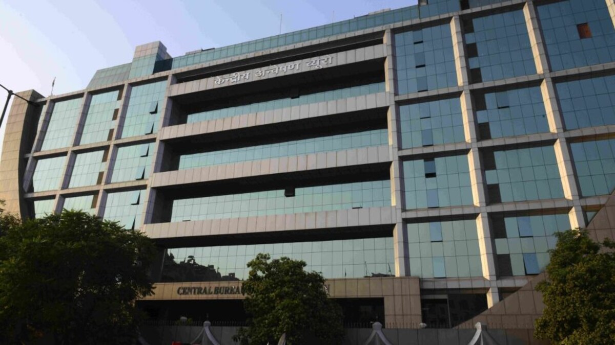 लखनऊ में तैनात एडिशनल कमिश्नर के खिलाफ आय से अधिक संपत्ति जुटाने पर CBI ने दर्ज किया केस UP Tak