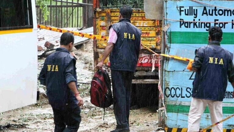 मुस्लिमों को RSS की जानकारी देना और दलितों का धर्म बदलना! PFI को लेकर सामने आए ये दावे UP Tak