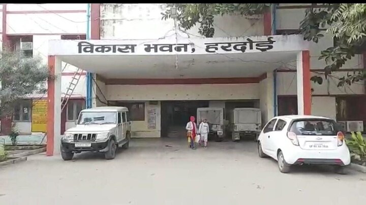 हरदोई: 13 हजार से ज्यादा मुर्दे ले रहे थे पेंशन, खुलासे के बाद विभाग ने लिया बड़ा एक्शन UP Tak