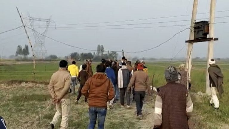 ओरैया: पड़ोसी के खेत में लगे तारों में दौड़ रहा था करंट, सिंचाई करने गए किसान की हुई मौत UP Tak
