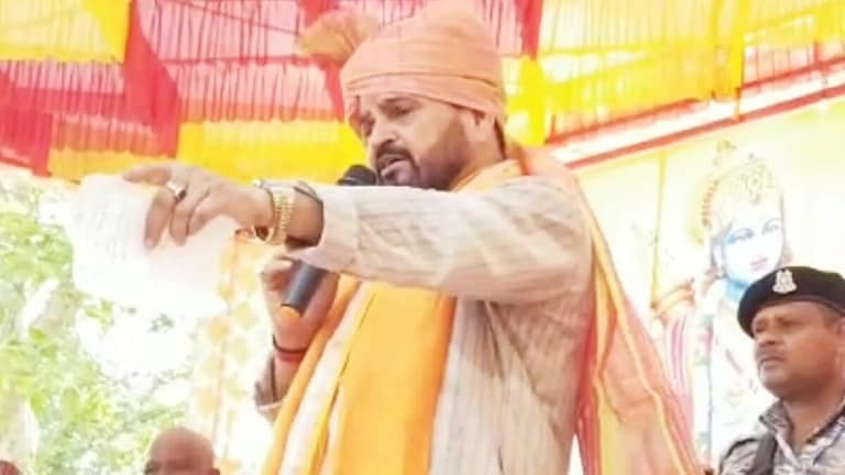 बृजभूषण सिंह को लेकर धर्मसंकट में भाजपा! जानिए पार्टी क्यों नहीं कर पा रही कोई कार्रवाई UP Tak