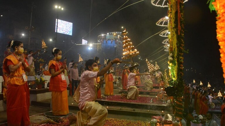 काशी कॉरिडोर का उद्घाटन: भव्य रहेगा गंगा आरती का नजारा, जब पीएम मोदी क्रूज से निहारेंगे UP Tak