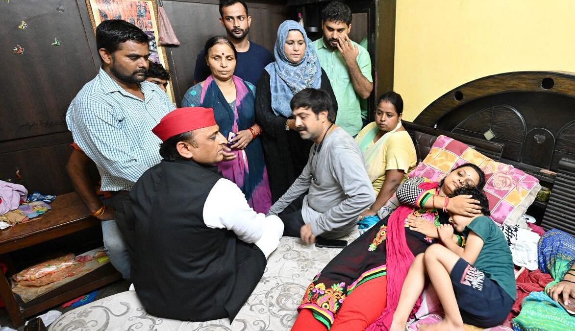 मनीष डेथ केस: अखिलेश का हमला, ‘गोरखपुर के पुलिस कप्तान BJP के रिश्तेदार, इसलिए ऐक्शन नहीं’ UP Tak