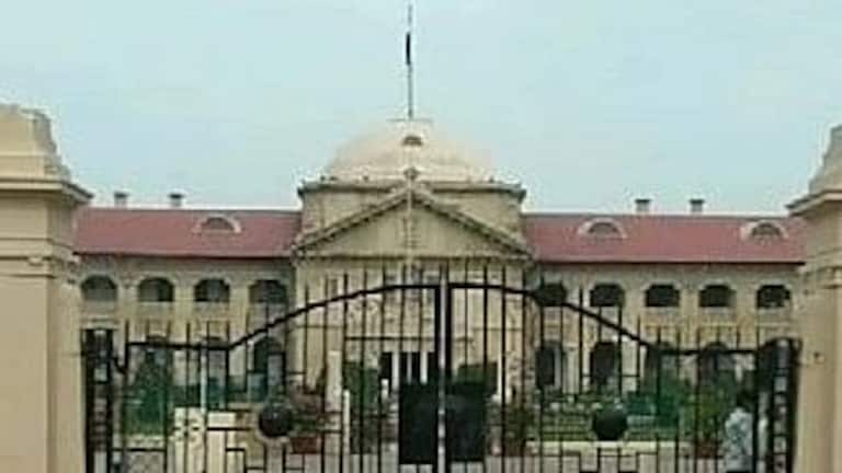 लखनऊ: हाईकोर्ट का सख्त आदेश! इनकम टैक्स के डिप्टी कमिश्नर को सुनाई जेल की सजा, जानें मामला UP Tak