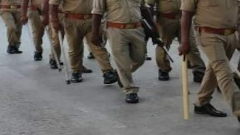 UP पुलिस में 21000 सिपाहियों के प्रमोशन का रास्ता साफ, जल्द ही बनेंगे हेड कॉन्स्टेबल UP Tak