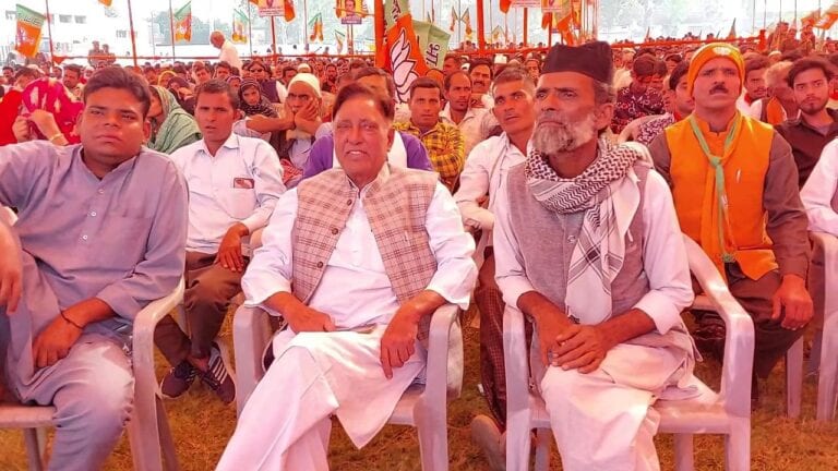 आजम खान के गढ़ में सेंध लगाने को तैयार भाजपा, पसमांदा मुस्लिम समाज को ऐसे रिझा रही पार्टी UPTak