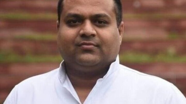 स्वामी प्रसाद के समर्थन में उतरे सपा नेता मनीष जगन अग्रवाल, बीजेपी को दी ये नसीहत UP Tak