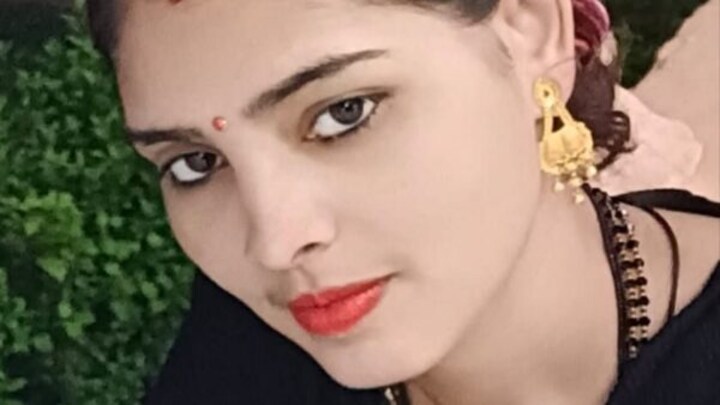 संभल: पुलिस आवास में मिली नवविवाहिता की लाश, मृतका के परिजनों ने लगाया ये बड़ा आरोप UP Tak