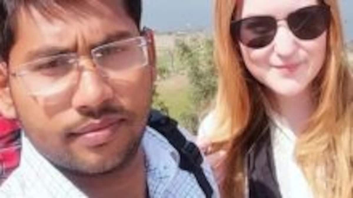 कैसी हुई एटा के पवन की स्वीडन की लड़की से दोस्ती, जो बाद में शादी में बदल गई? रोचक है कहानी UP Tak