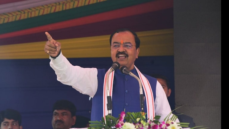 स्वामी मौर्य के हर बयान के पीछे सपा अध्यक्ष अखिलेश यादव हैं: डिप्टी सीएम केशव प्रसाद मौर्य UP Tak