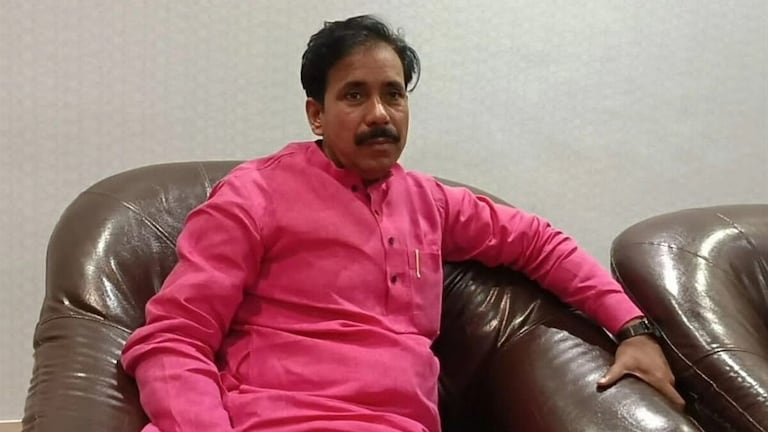 अनिल राजभर बोले- ‘सपा से नहीं कोई चुनौती’, स्वामी मौर्य और AMU वायरल वीडियो पर भड़के! UP Tak