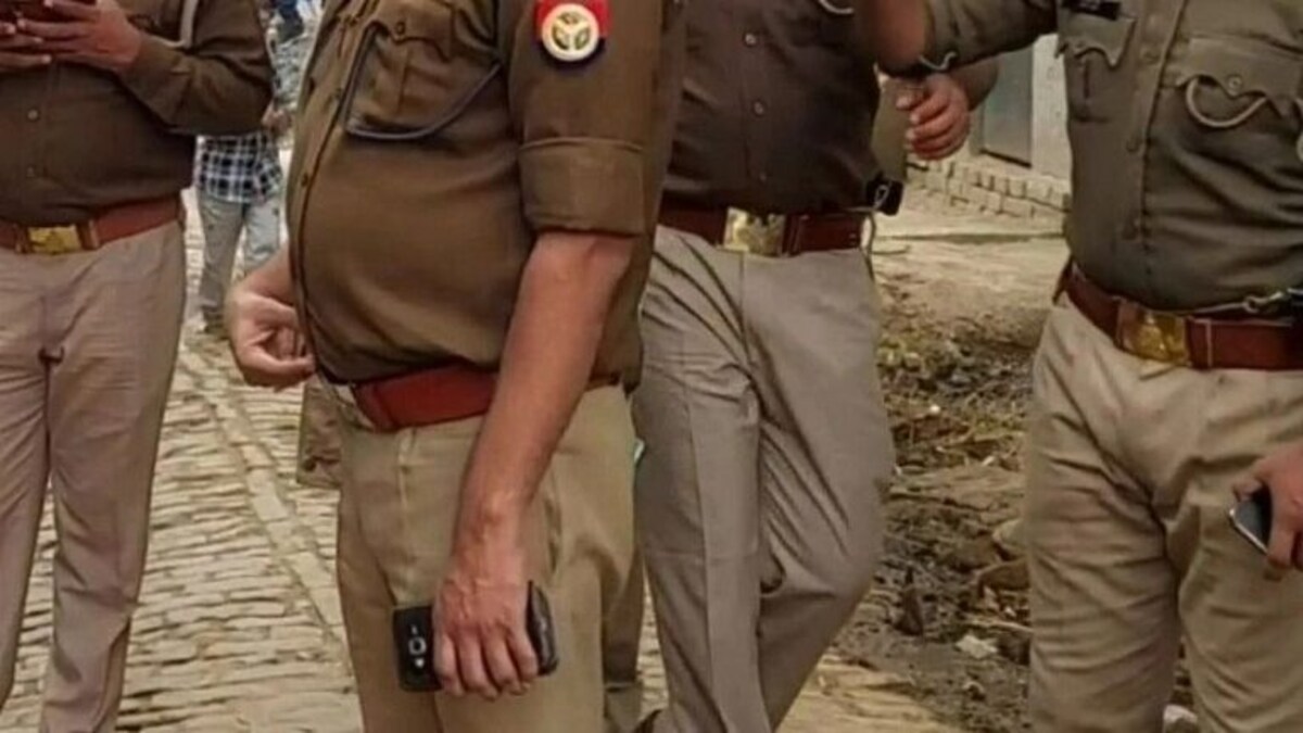 गोरखपुर: दुस्साहस! शादी में खाना बनाने आए मजदूर ने किशोरी के साथ की रेप की कोशिश! UP Tak