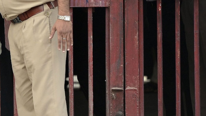 नोएडा: तीन साल की बच्ची से रेप के जुर्म में एक व्यक्ति को 20 साल की कैद, लगा इतना जुर्माना UP Tak