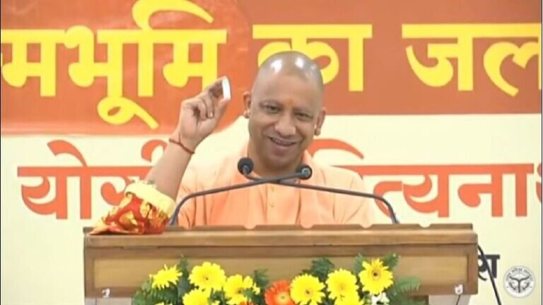 CM योगी गोरखपुर को देंगे 1821 करोड़ के योजनाओं की सौगात, एक हजार जोड़ों को देंगे आशीर्वाद UP Tak