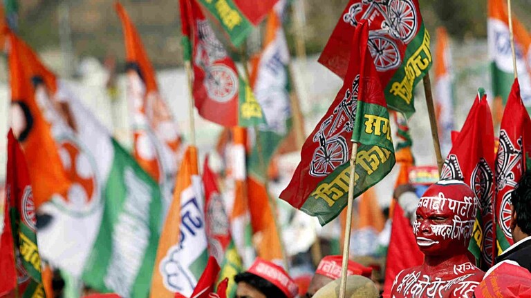 वाराणसी में BJP उम्मीदवारों की ‘तस्वीर वाली पर्ची’ पर बवाल, SP ने लगाए ये आरोप UP Tak