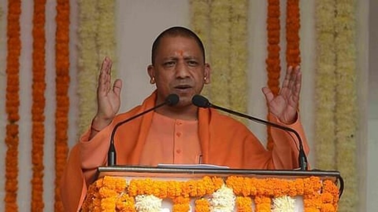मैनपुरी उपचुनाव: आज CM योगी की जनसभा, 12वीं तक के स्कूल बंद रखने का आदेश जारी, पर क्यों? uptak_2021_09_c4ad41b5_9cdf_4609_bec6_beca4ddf52c5_uptak_2021_09_c94aa981_c355_4eea_a653_0c36cd0a8f5