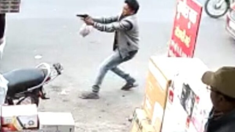 उमेश पाल हत्याकांड: एक हमलावर ढेर…बाकियों की तलाश में जुटी 10 टीमें, पुलिस ने किया ये खुलासा WhatsApp Image 2023-02-27 at 13.03.13 (1)