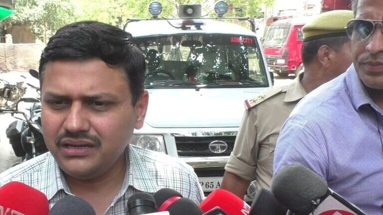 ज्ञानवापी परिसर में सर्वे को लेकर नया शेड्यूल हुआ जारी, डीएम संग बैठक में हुआ ये फैसला UP Tak