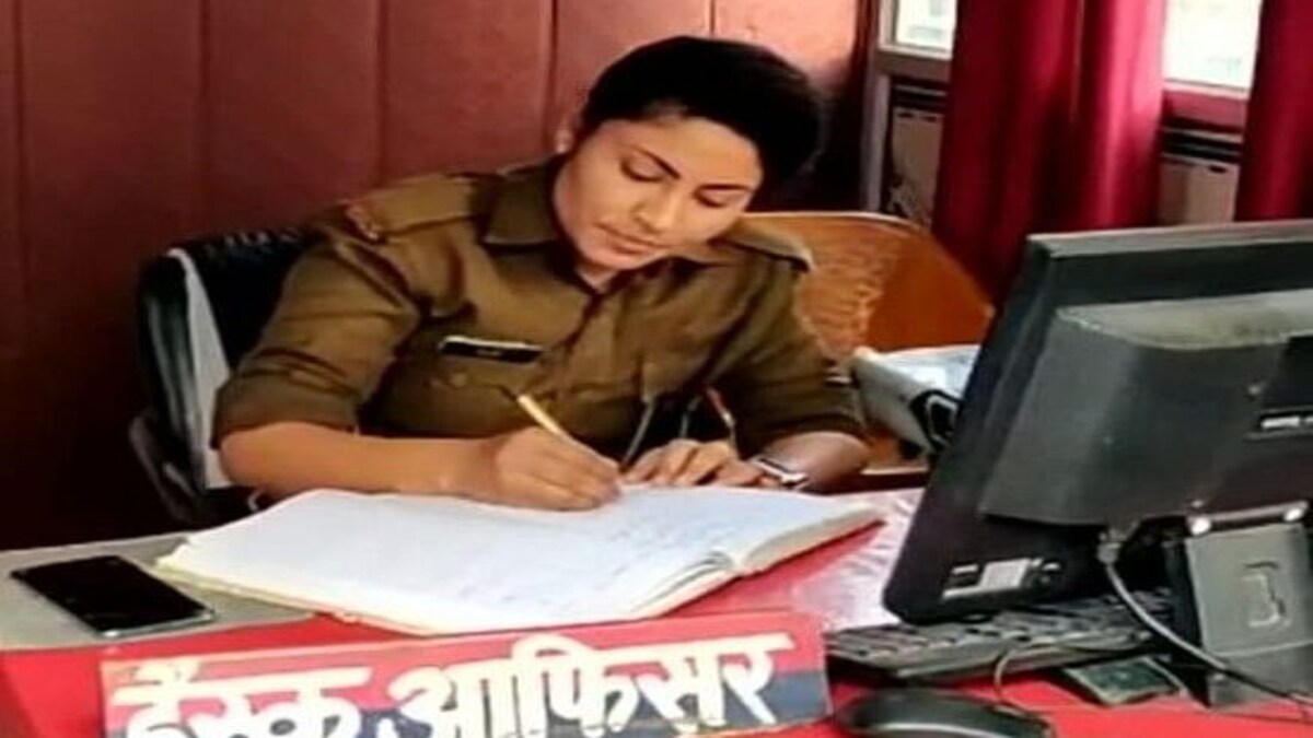 बुलेदशहर: ‘पुलिस मैडम’ का बच्चे करते हैं इंतजार, ये नजारा देखकर रुक जाते हैं लोगों के कदम UP Tak