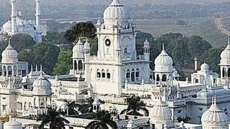 लखनऊ: केजीएमयू से सस्ती दवाएं लेकर मार्केट में बेच देता था सेल्समैन! STF ने ऐसे पकड़ा UP Tak