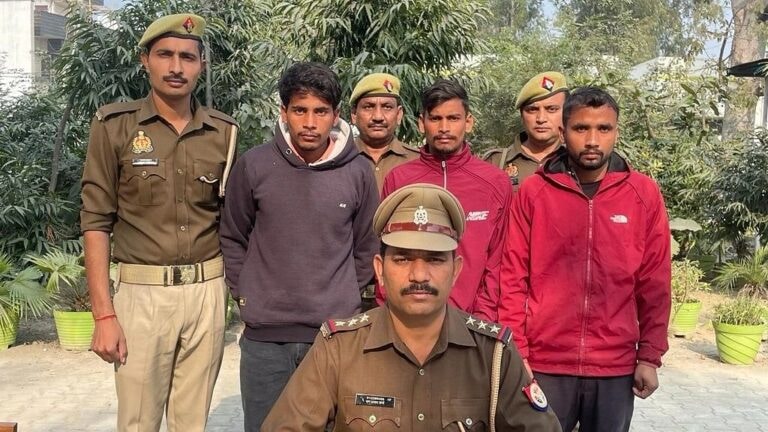 मुरादाबाद: छात्रा के साथ गैंगरेप  करने के आरोप में तीन युवक गिरफ्तार, एक आरोपी अभी भी फरार UP Tak