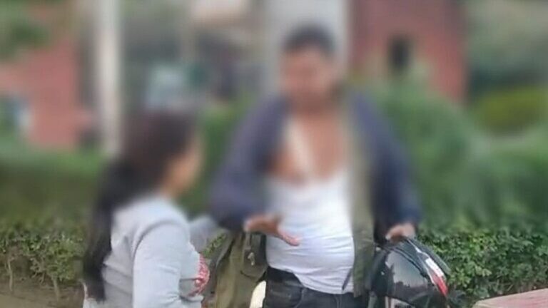 कानपुर: महिला ने सरेआम सिपाही को पीटा और फाड़े कपड़े, युवक बोलता रहा- ये मेरी पत्नी नहीं UP Tak