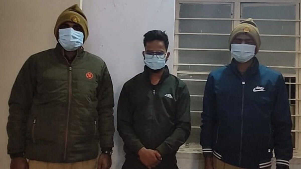 फतेहपुर: सरकारी कर्मचारी ने छात्रा का बनाया अश्लील वीडियो, फिर करने लगा ब्लैकमेल, अरेस्ट UP Tak
