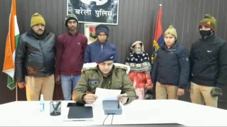 बरेली: 2 महीने पहले हुई पत्नी की फेसबुक पर दोस्ती और हो गया प्यार, फिर पति को ही मार दिया? UP Tak