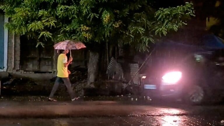 यूपी में कल धूलभरी आंधी और बारिश के आसार, IMD ने इन शहरों के लिए जारी किया अलर्ट Lucknow