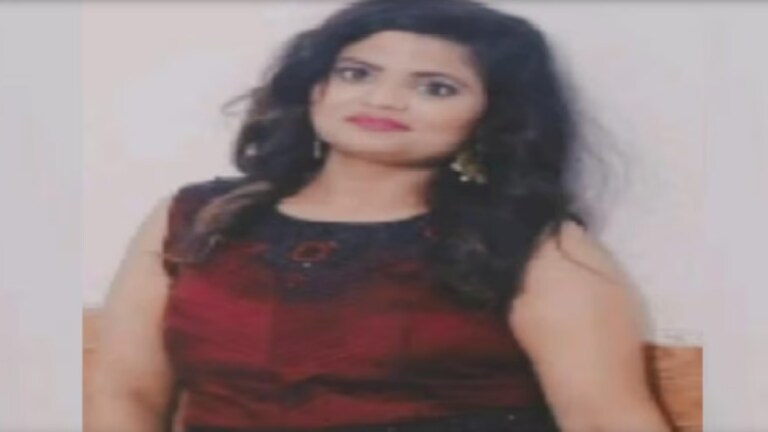 आगरा: दोस्तों संग पार्टी करने से घरवालों ने किया मना तो बर्थडे की रात लड़की ने उठाया खौफनाक कदम UpTak