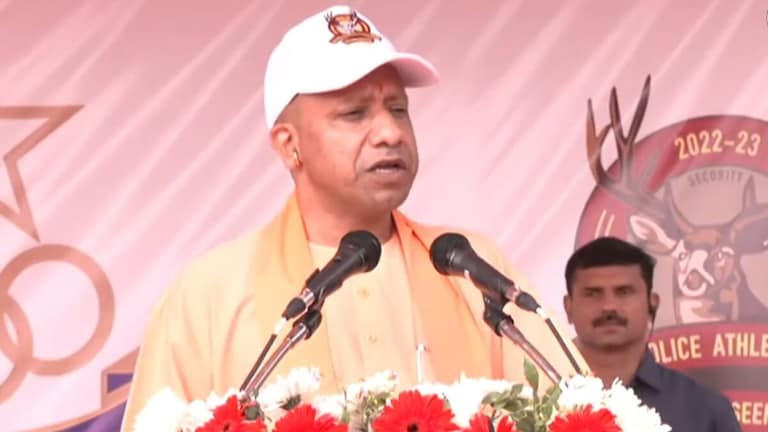 यूपी के 500 से अधिक खिलाड़ियों को पुलिस, प्रशासनिक सेवाओं में मिलेगा मौका: सीएम योगी UP Tak