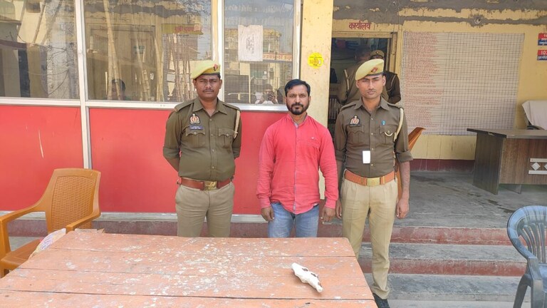 उमेश पाल हत्याकांड: पुलिस के हत्थे चढ़ा मुख्तार अंसारी गैंग का शूटर, मऊ से गिरफ्तार UP Tak