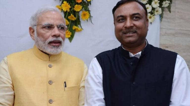 Agra Nagar Nigam Chunav: आगरा मेयर सीट हुई आरक्षित, धनकुबेर नवीन जैन अब नहीं लड़ पाएंगे Agra Nagar Nigam Chunav: आगरा मेयर सीट हुई आरक्षित, धनकुबेर नवीन जैन अब नहीं लड़ पाएंगे
