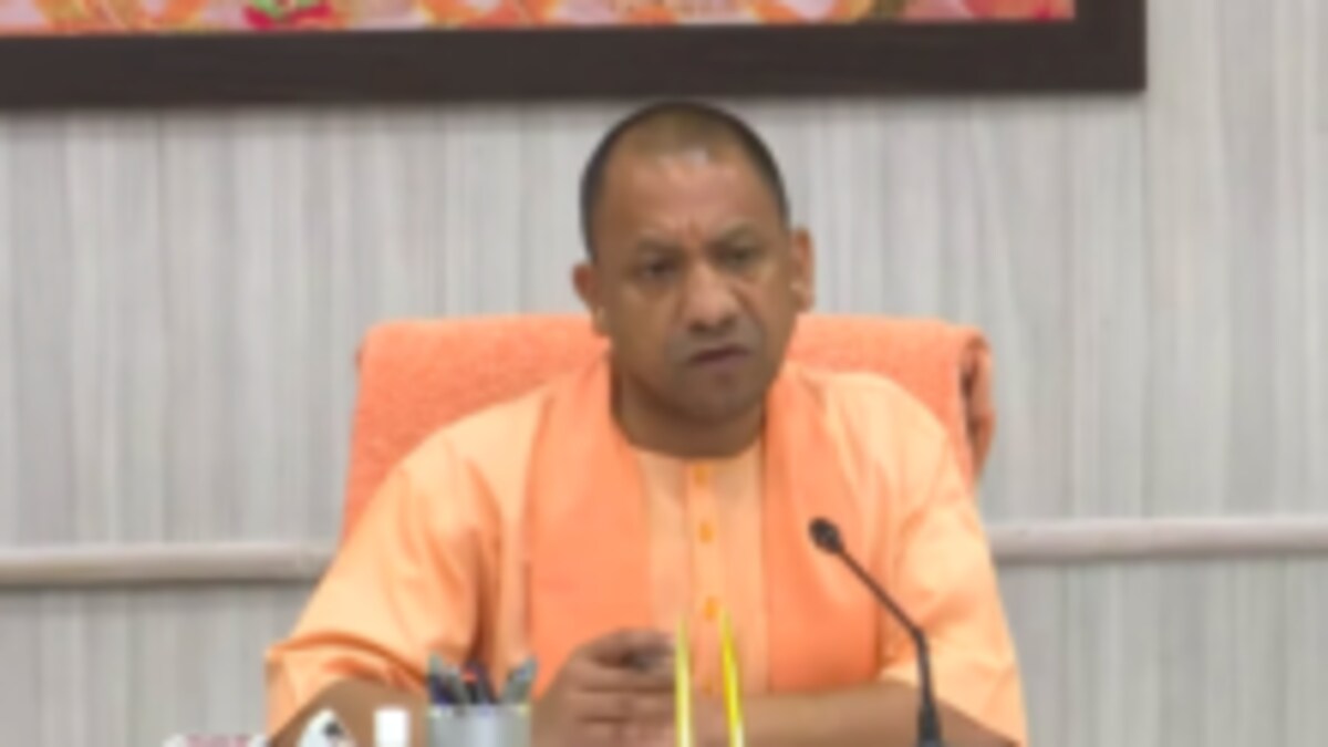 अतीक अहमद और उसके भाई अशरफ को लगी गोली, मौके पर मौत, CM योगी की पहली प्रतिक्रिया यहां जानिए मुख्यमंत्री योगी आदित्यनाथ