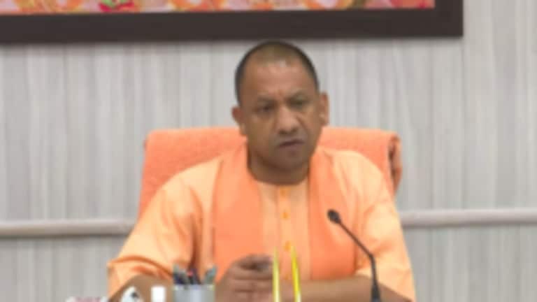 होली समेत आगामी त्योहारों के शांतिपूर्ण आयोजन को लेकर CM योगी ने की समीक्षा, दिए ये निर्देश मुख्यमंत्री योगी आदित्यनाथ
