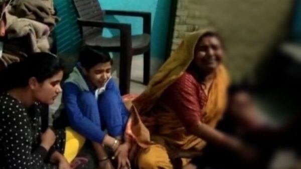 शाहजहांपुर: छात्रा के घर फंदे से लटका मिला 11वीं के छात्र का शव, दोनों में थी दोस्ती, जानें