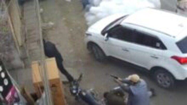 अतीक के वकील ने असद के मोबाइल में भेजी थी उमेश पाल की तस्वीर? इस खुलासे से मचा बवाल UP Tak