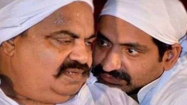मुस्लिम युवाओं को आतंकी संगठन से जोड़ते थे अतीक-अशरफ? बदले में पकिस्तान से मिलता था ये इनाम बरेली: पेशी से डरा अतीक का भाई अशरफ! कोर्ट जाने से पहले बढ़ी हार्टबीट और कम हुआ बीपी