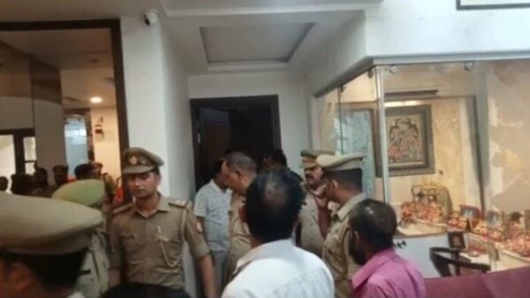 अशोक मसाले के मालिक की गाड़ी से कुचल गार्ड की मौत मामले की असली कहानी पता चल गई! UP Tak
