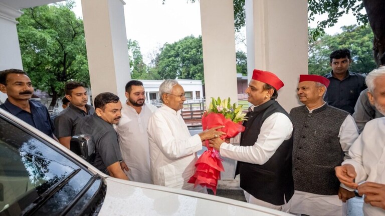 मिशन-2024: अखिलेश यादव से मिलने तेजस्वी के साथ लखनऊ पहुंचे नीतीश कुमार, कर दिया ये बड़ा एलान UP Tak