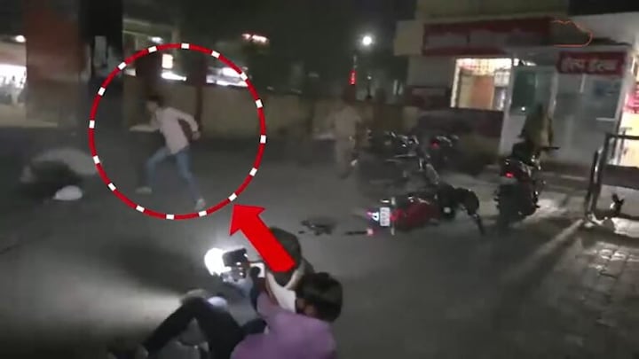 अतीक-अशरफ हत्याकांड: होटल से निकले शूटरों को किसने दिया माइक आईडी और कैमरा? जांच में ये पता चला UP Tak