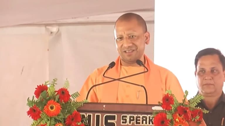 यूपी में अपराध करने वाले का ऐसा इलाज होगा कि उसकी आने वाली कई पीढ़िया अपराध करने से डरेंगीः सीएम योगी UP Tak