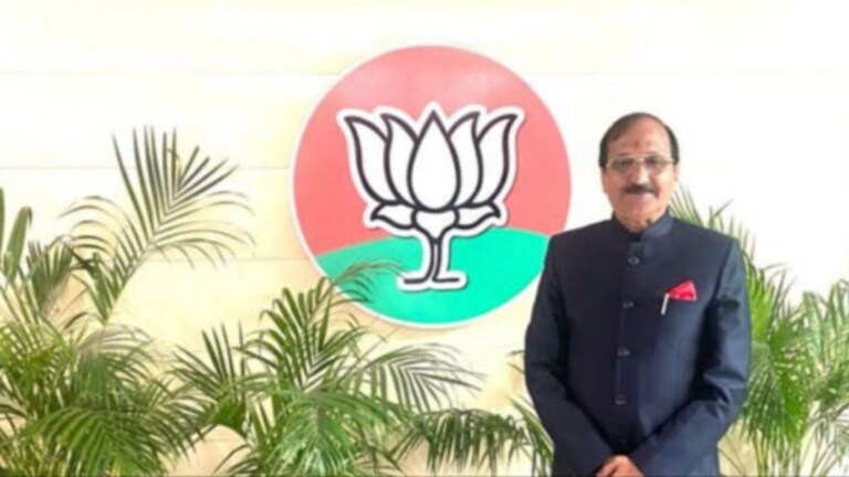 निकाय चुनाव: मुरादाबाद मेयर सीट हुई अनारक्षित, विनोद अग्रवाल क्या फिर ठोकेंगे ताल? रेस में ये नाम निकाय चुनाव: मुरादाबाद मेयर सीट हुई अनारक्षित, विनोद अग्रवाल क्या फिर ठोकेंगे ताल? रेस में ये नाम