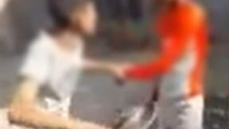 कानपुर: 45 सेकेंड में 25 थप्पड़…टाइम से मिलने ना आने पर युवकों ने कर दी पिटाई, वीडियो वायरल UP Tak